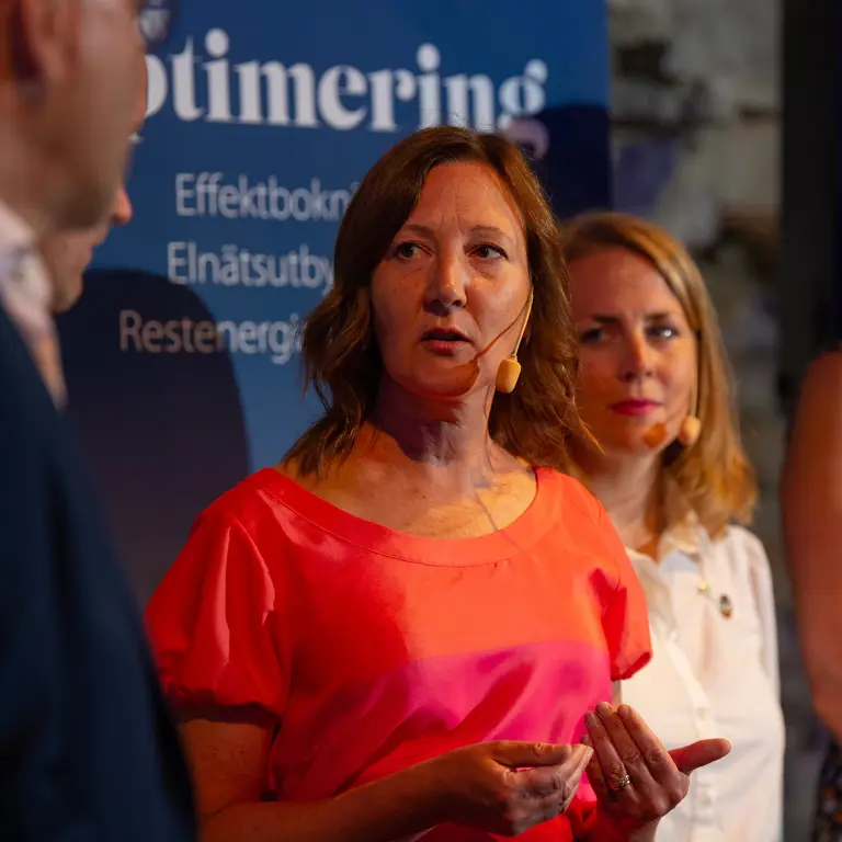 230628 Alme26 53007931545 Webb