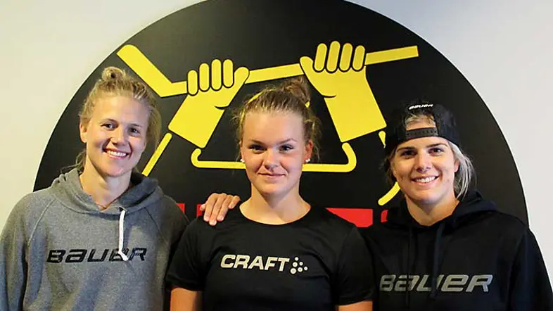 Årets hockeycamp för tjejer i full gång (1)
